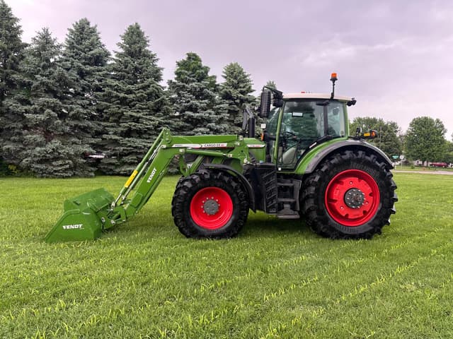 Image of Fendt 716 Vario equipment image 1