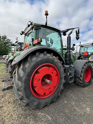 Image of Fendt 718 Vario equipment image 4