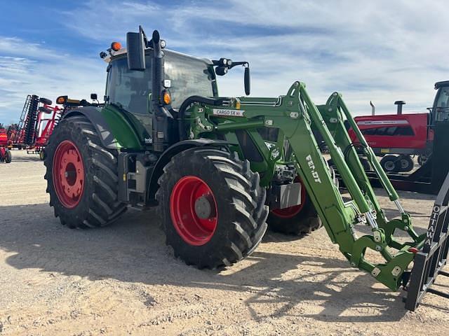 Image of Fendt 718 Vario equipment image 1