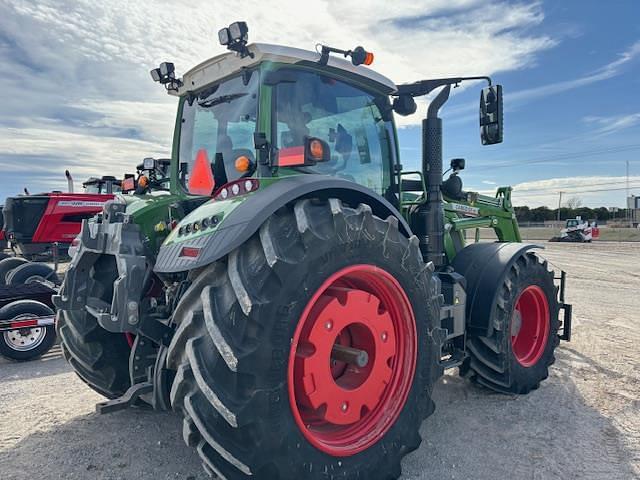 Image of Fendt 718 Vario equipment image 2