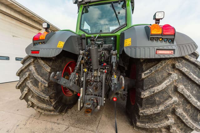 Image of Fendt 828 Vario equipment image 3