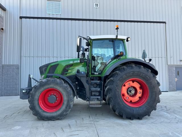 Image of Fendt 828 Vario equipment image 1