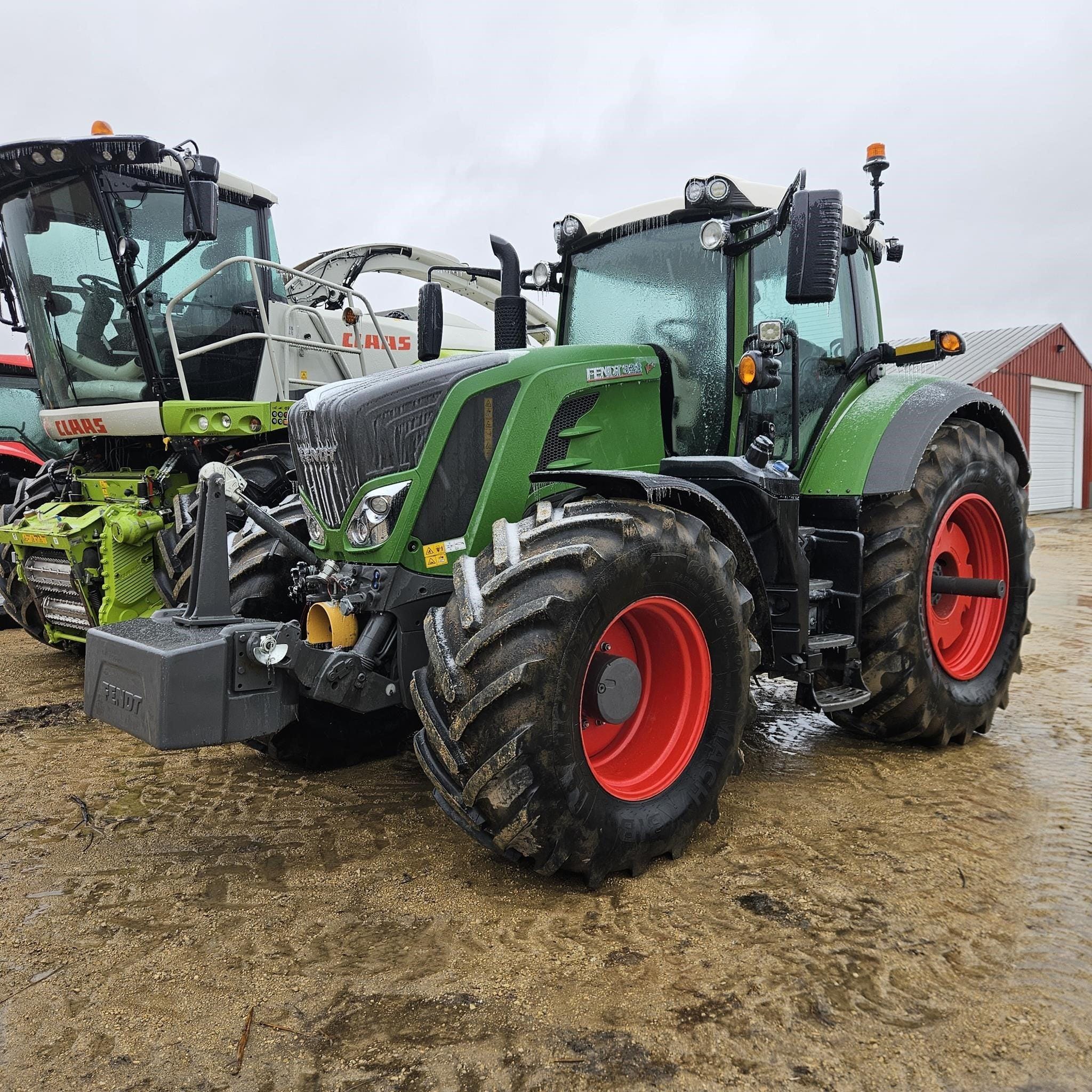 2021 Fendt 828 Vario Equipment Image0