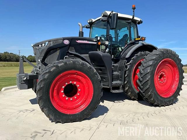 Image of Fendt 933 Vario equipment image 1