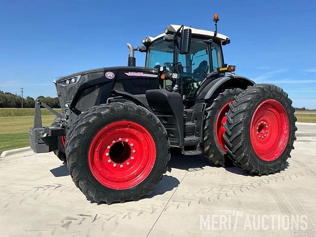 Image of Fendt 933 Vario equipment image 2