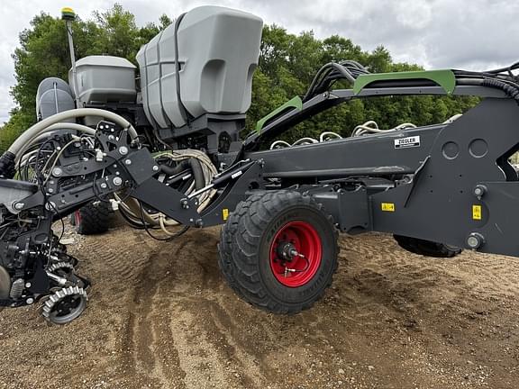 Image of Fendt Momentum 16 equipment image 1
