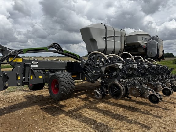 2021 Fendt Momentum 16 Equipment Image0