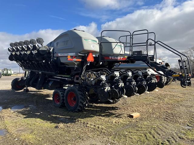 Image of Fendt Momentum 32 equipment image 1