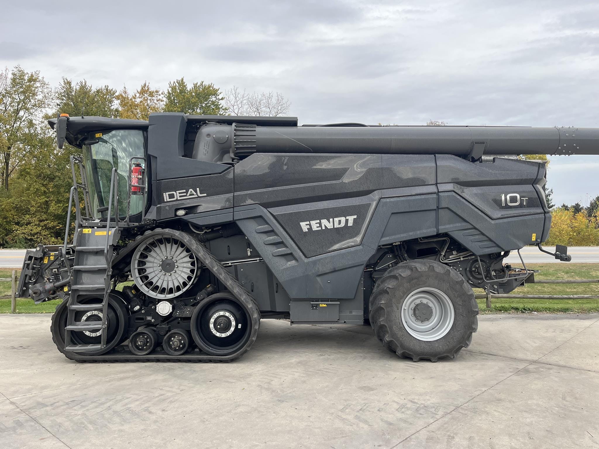 2021 Fendt IDEAL 10T Equipment Image0