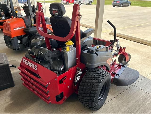 Image of Ferris ISX3300 equipment image 2