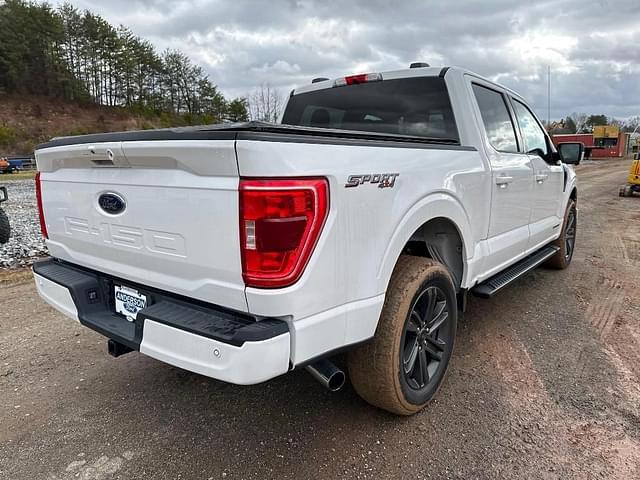 Image of Ford F-150 equipment image 4