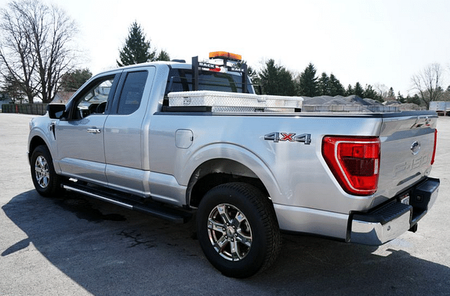 Image of Ford F-150 equipment image 2