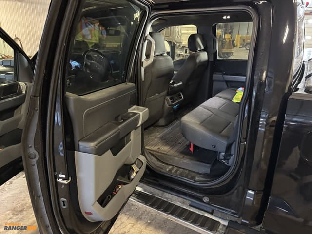 Image of Ford F-150 equipment image 4