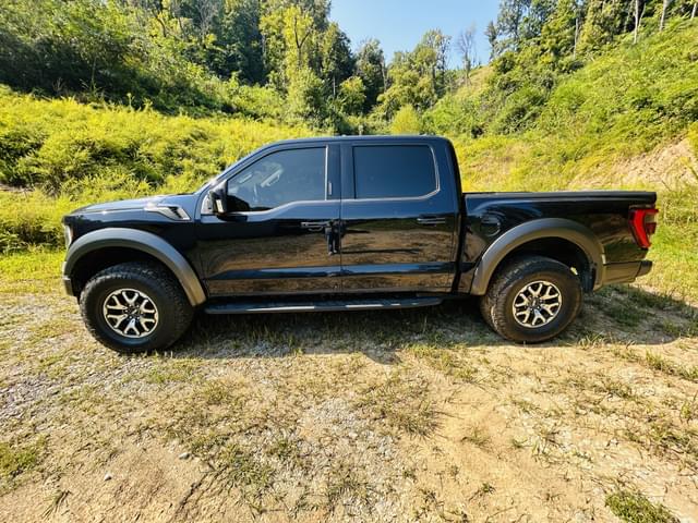 Image of Ford F-150 equipment image 1