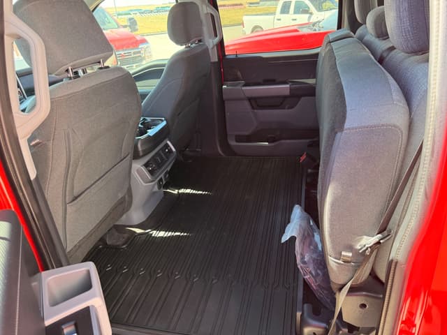 Image of Ford F-150 equipment image 3