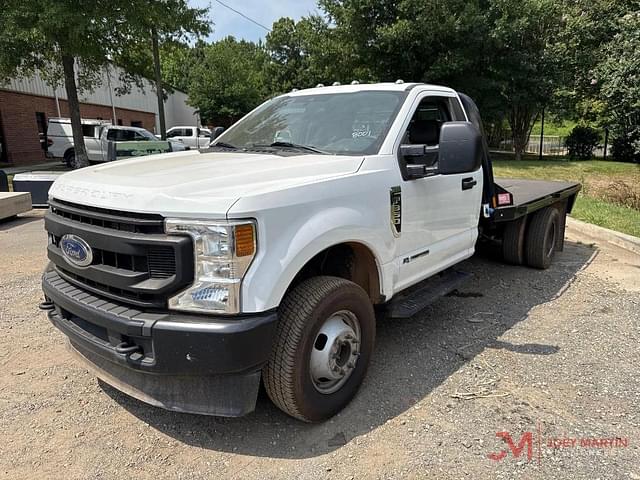 Image of Ford F-350 equipment image 3