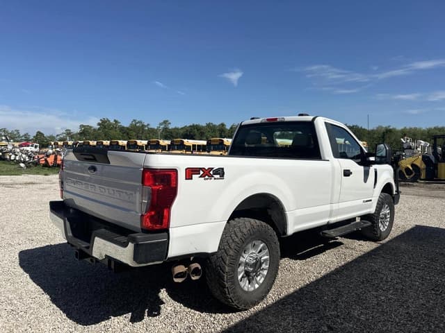 Image of Ford F-450 equipment image 2