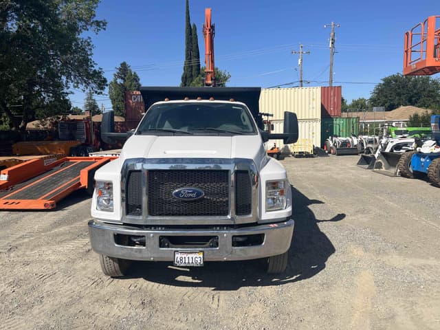 Image of Ford F-650 equipment image 1