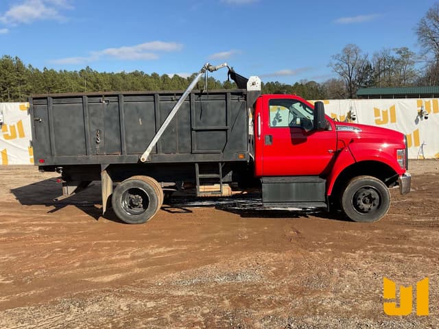 Image of Ford F-650 equipment image 3