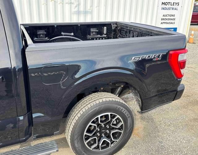 Image of Ford F-150 equipment image 4