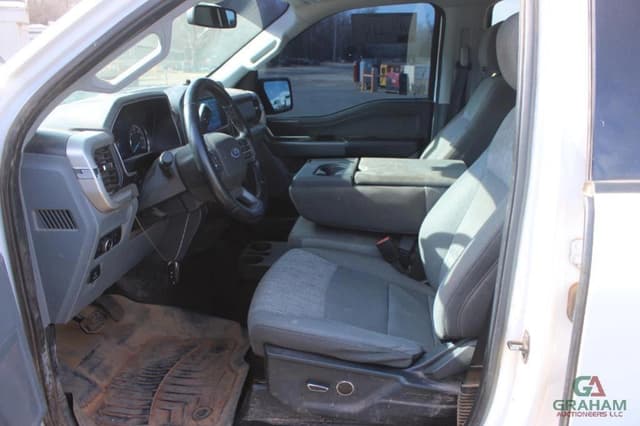 Image of Ford F-150 equipment image 4