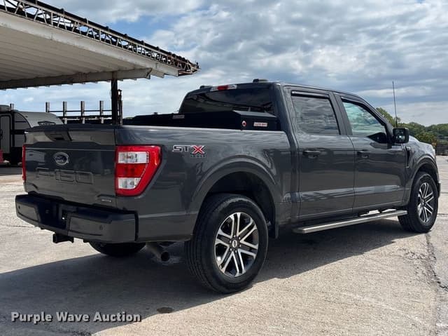 Image of Ford F-150 equipment image 4