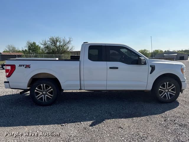 Image of Ford F-150 equipment image 3