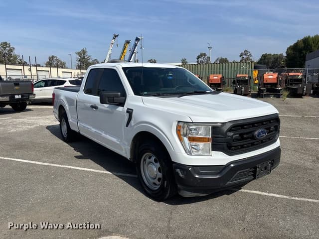 Image of Ford F-150 equipment image 2