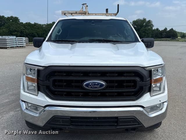 Image of Ford F-150 equipment image 1