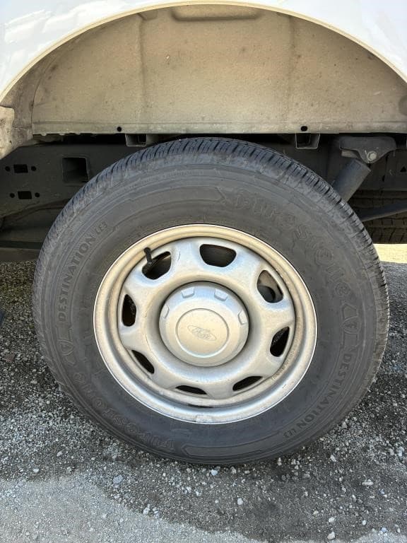 Image of Ford F-150 equipment image 4