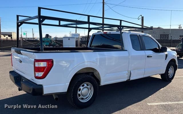 Image of Ford F-150 equipment image 4