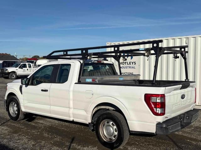 Image of Ford F-150 equipment image 1