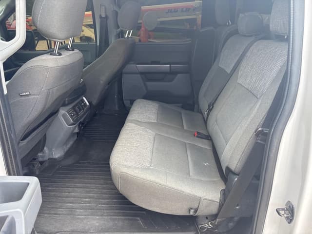 Image of Ford F-150 equipment image 4