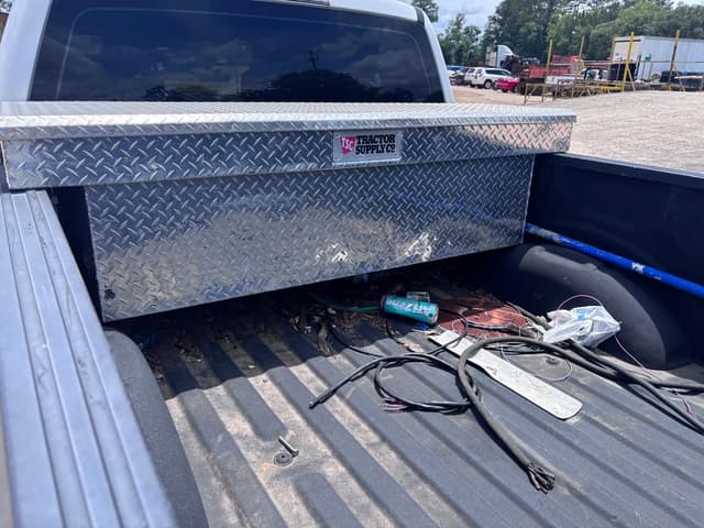 Image of Ford F-150 equipment image 4