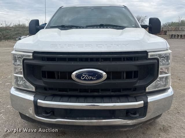 Image of Ford F-250 equipment image 1