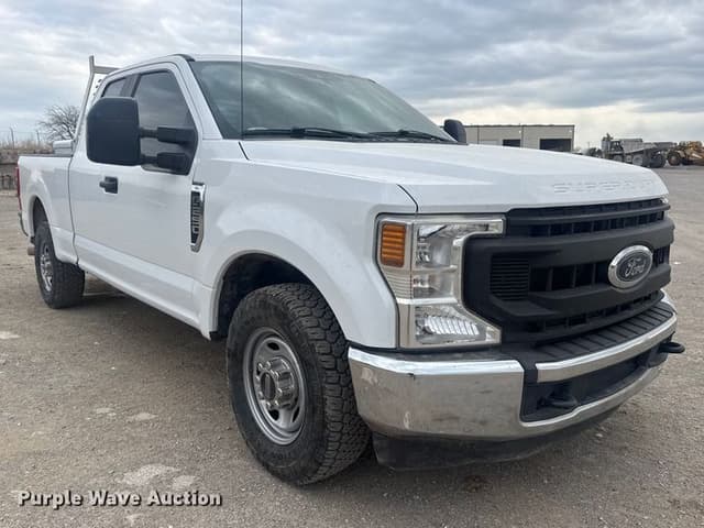 Image of Ford F-250 equipment image 2