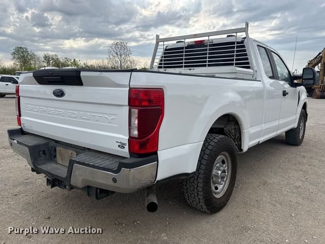 Image of Ford F-250 equipment image 4