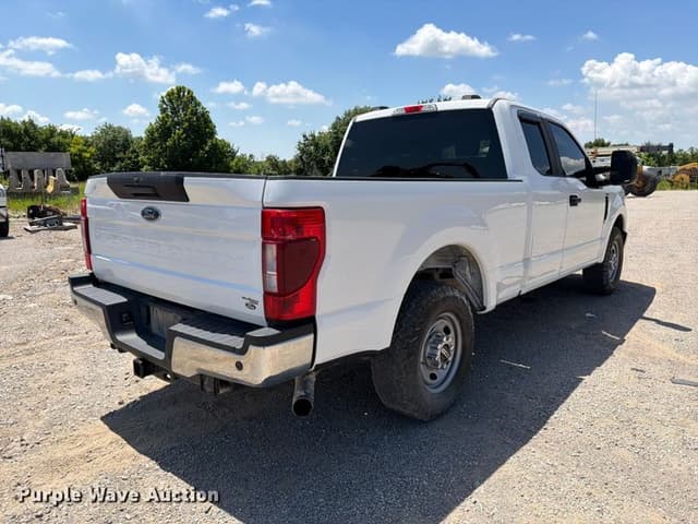Image of Ford F-250 equipment image 4