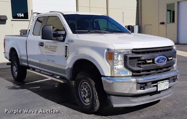 Image of Ford F-250 equipment image 2