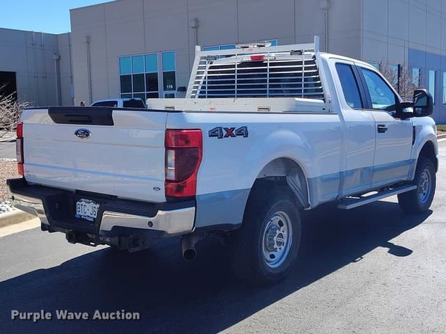 Image of Ford F-250 equipment image 4