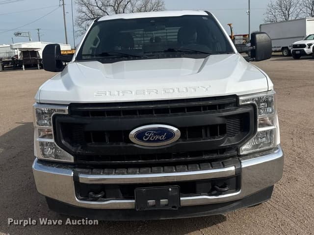 Image of Ford F-250 equipment image 1