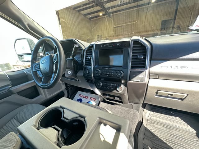 Image of Ford F-250 equipment image 1