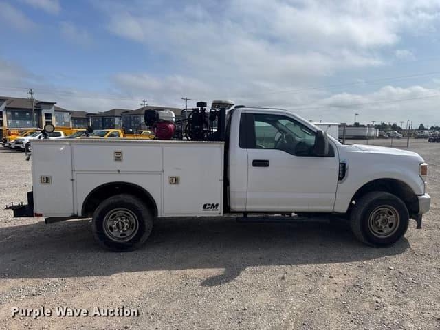 Image of Ford F-250 equipment image 3