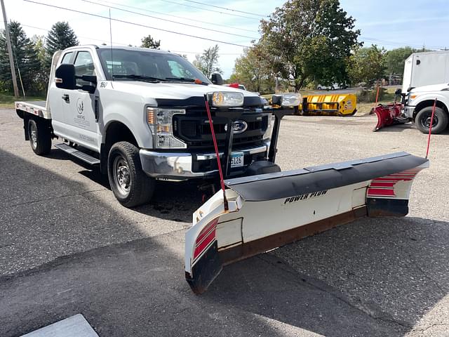 Image of Ford F-250 equipment image 4