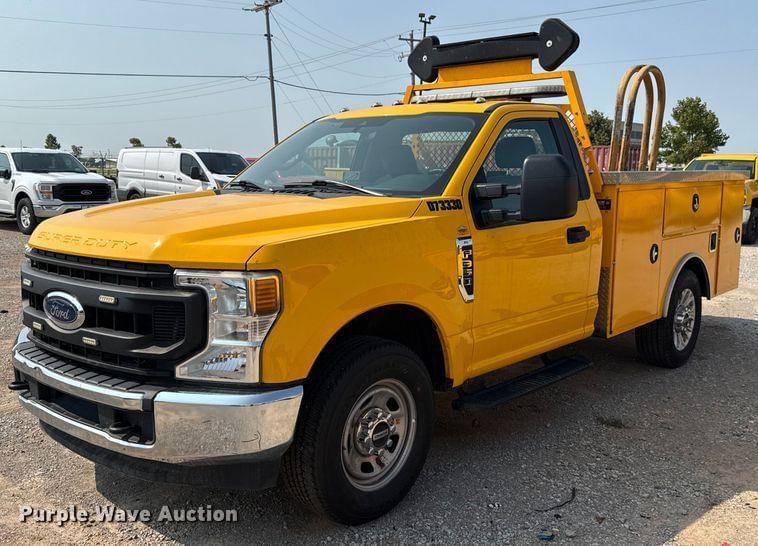 Image of Ford F-350 Primary image