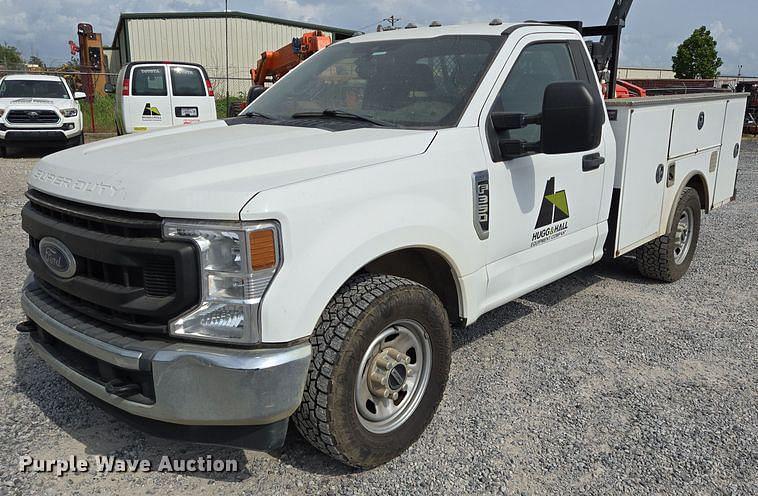Image of Ford F-350 Primary image
