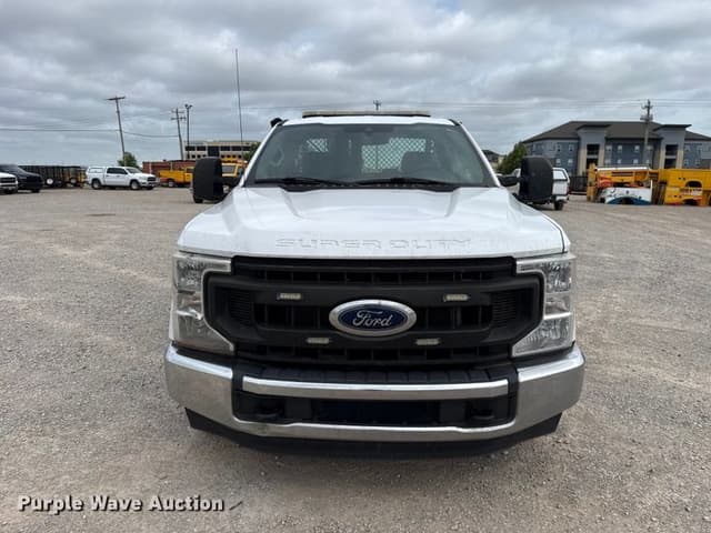 Image of Ford F-350 equipment image 1