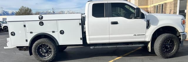 Image of Ford F-350 equipment image 4