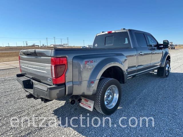 Image of Ford F-450 equipment image 3