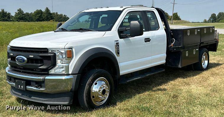 Image of Ford F-450 Primary image